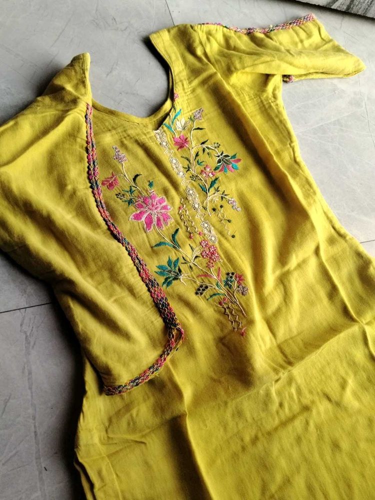 Embroidered Yellow Kurta