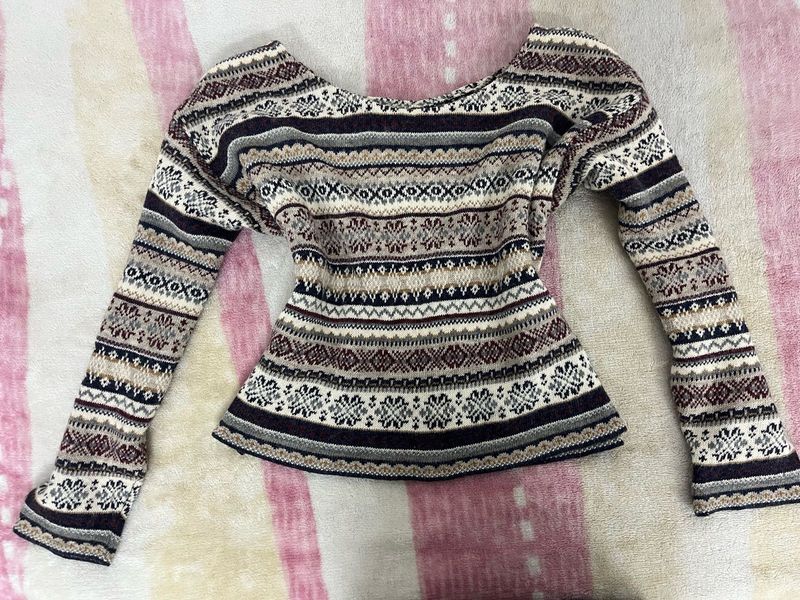 Patterned Long Sleeve Top
