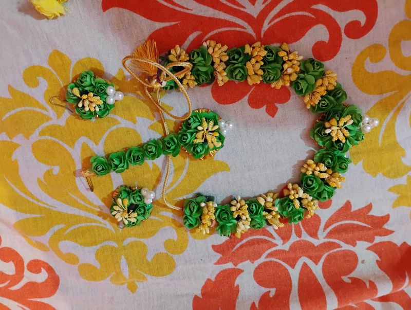 flower jwellery for mendhi haldi function wedding