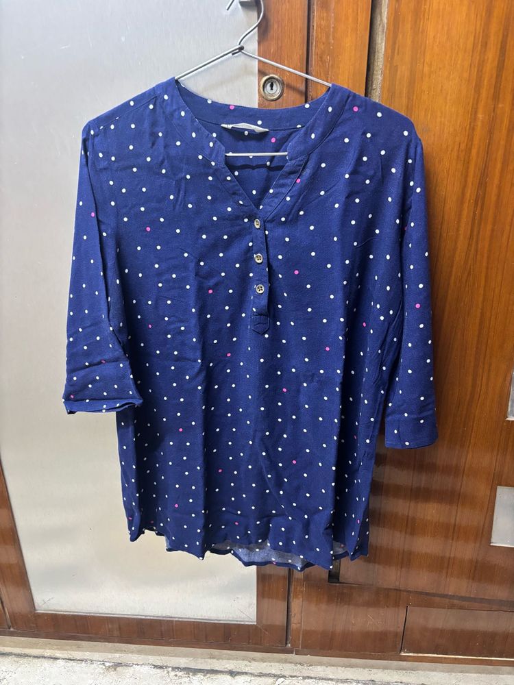 Chic Navy Polka Dot Top