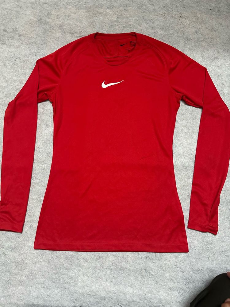 Nike Long Sleeve Athletic Compression