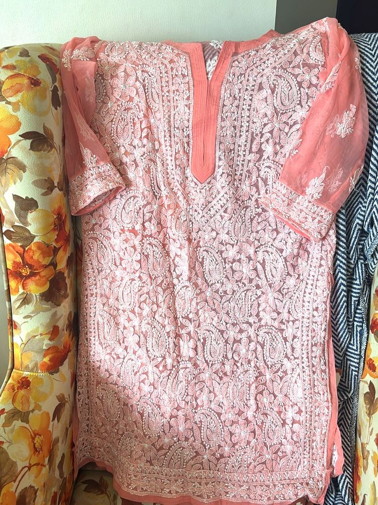 Beautiful Pink original Chikankari Kurta negotia