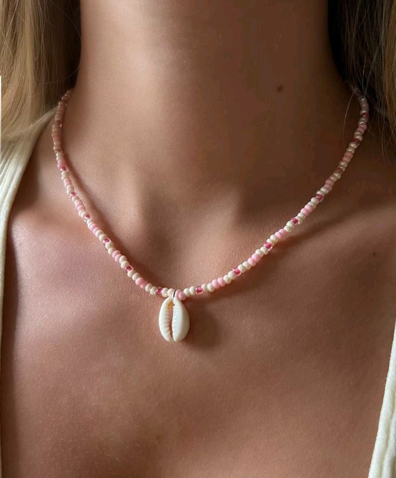 Single Shell Necklace