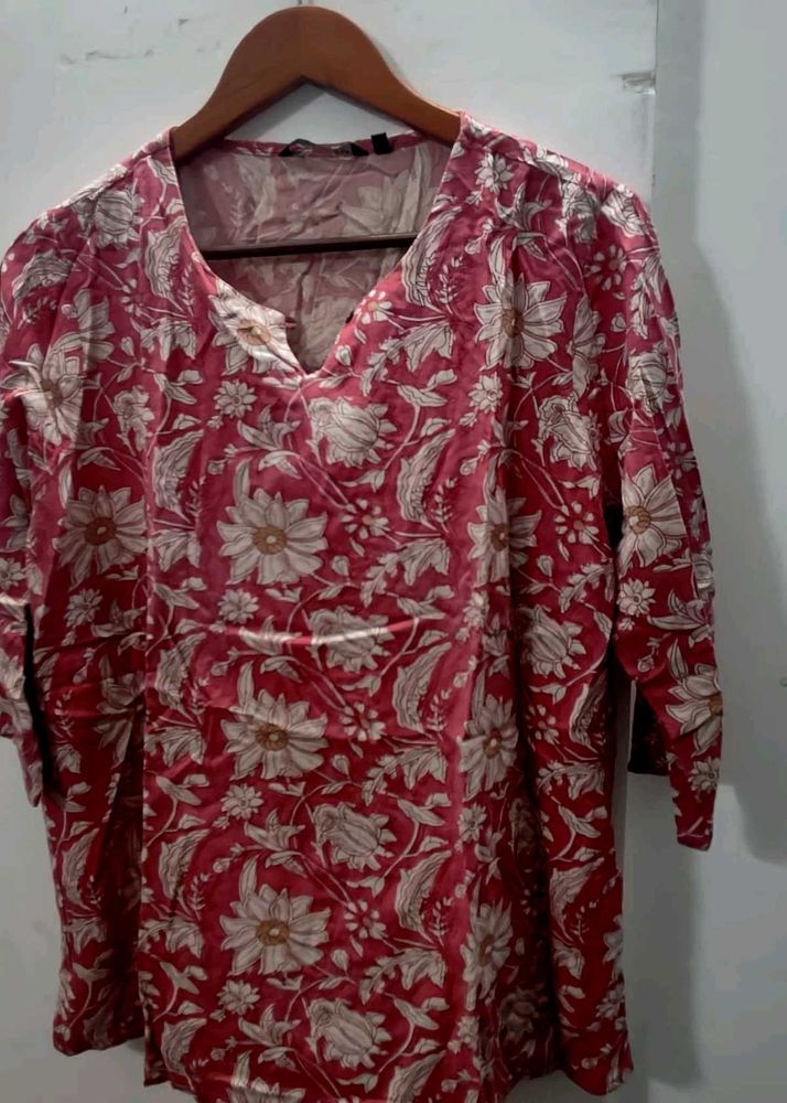 Beautiful Floral Print short Kurta