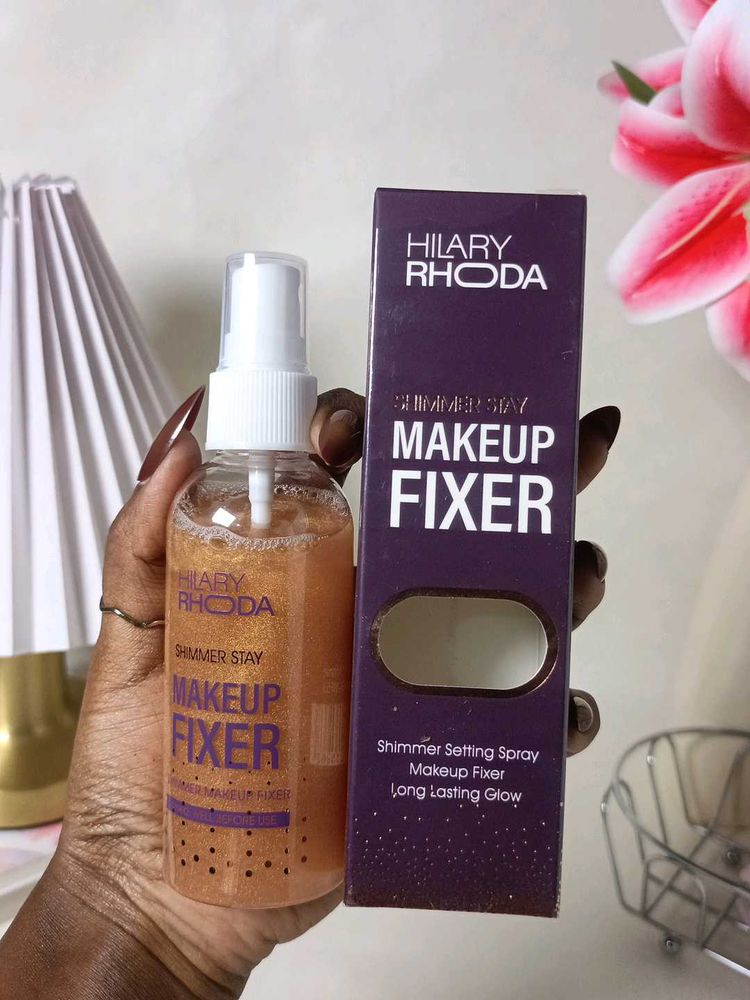 Hilary Rhoda Shimmer Makeup Fixer