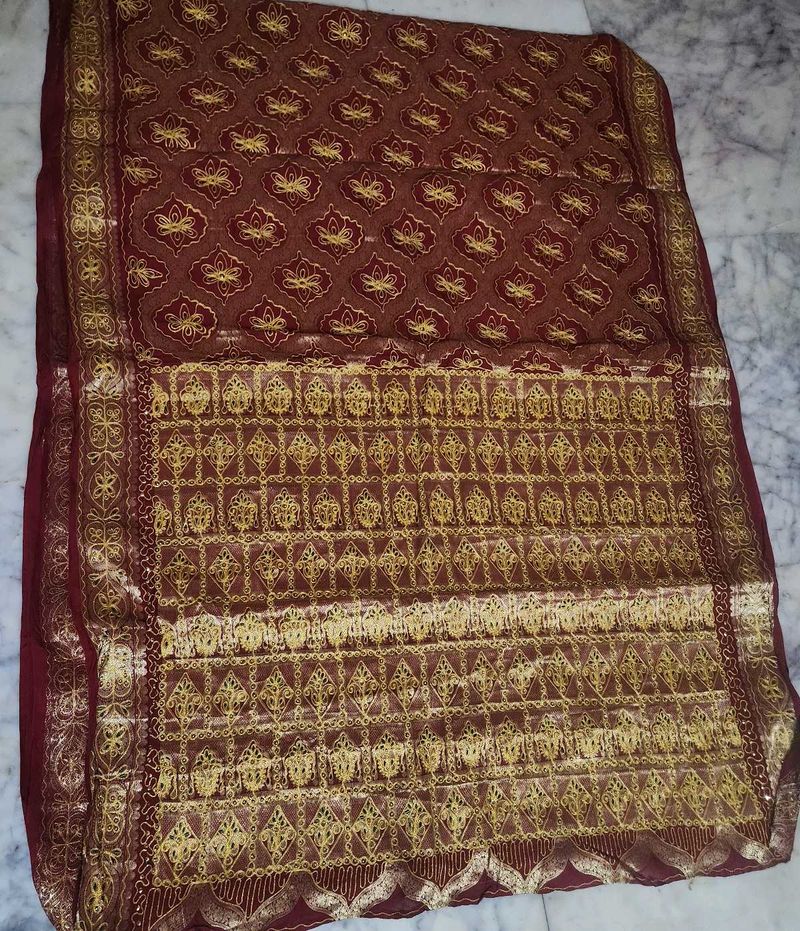 maroon patora saree