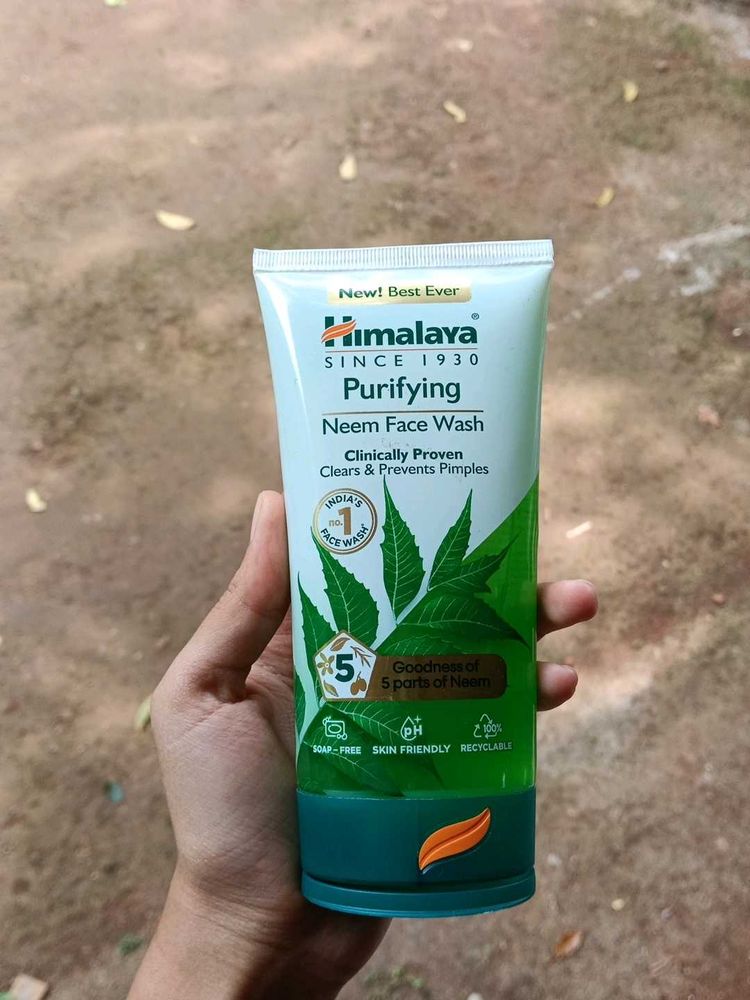 Himalaya Purifying Neem Face Wash
