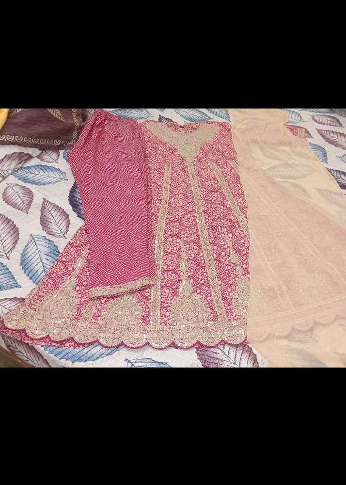 Beautiful Pink Embellished Kurta Set