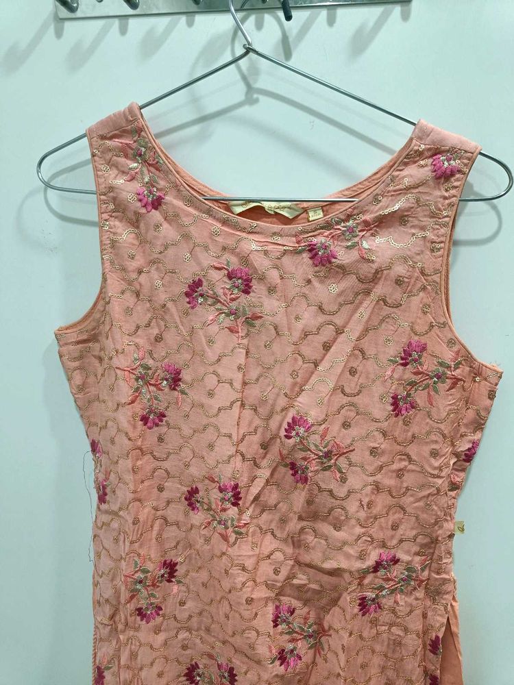 *Sale*Elegant Peach Floral Ethnic Gown