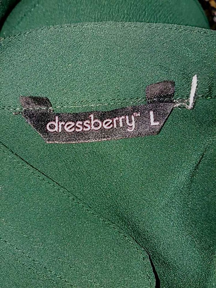 Dressberry Green Top