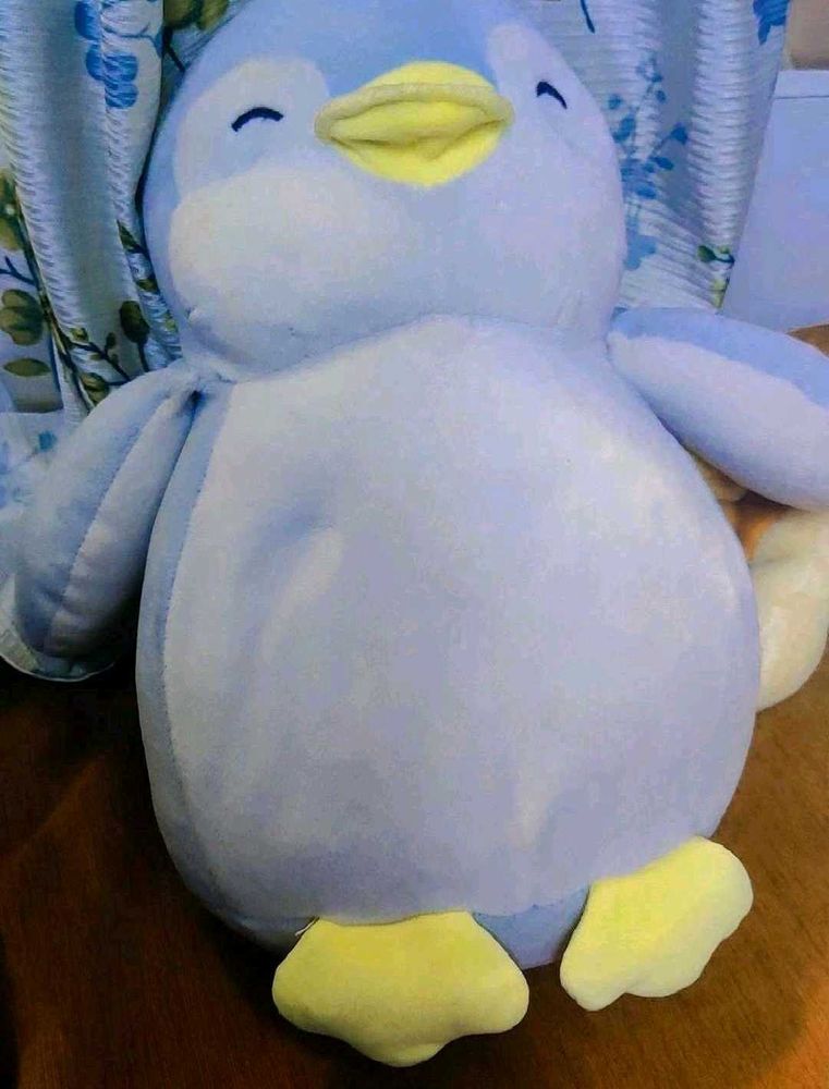 (Miniso) Cute Plush Penguin Toy