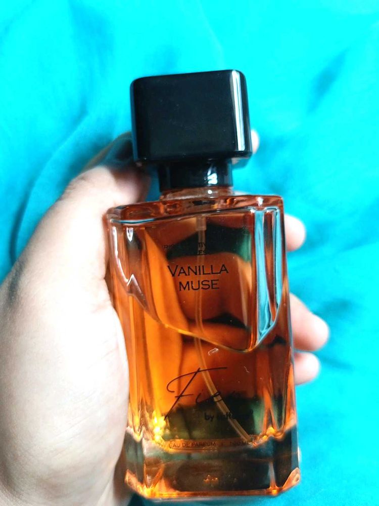 Captivating Vanilla Scented Perfume