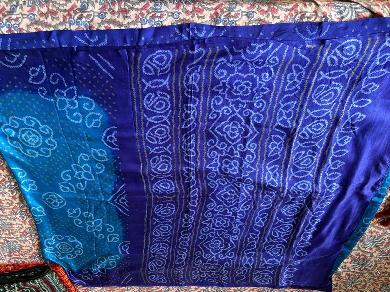 Pure gaji silk bandhini saree