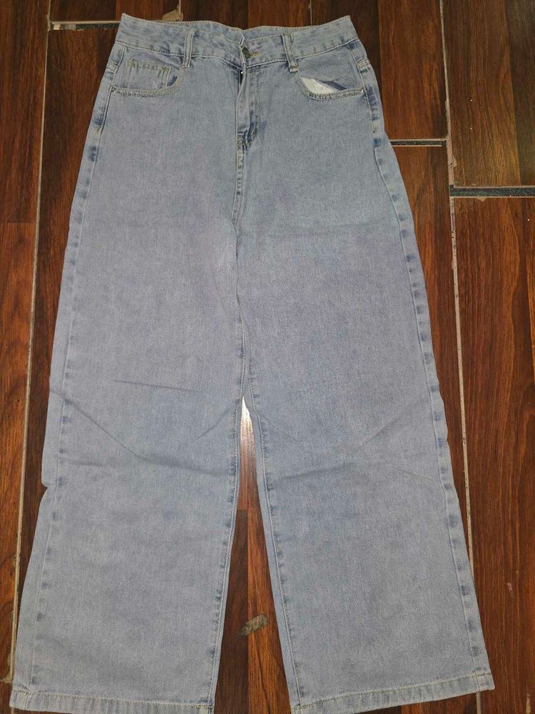 Light Wash Wide Leg Jeans