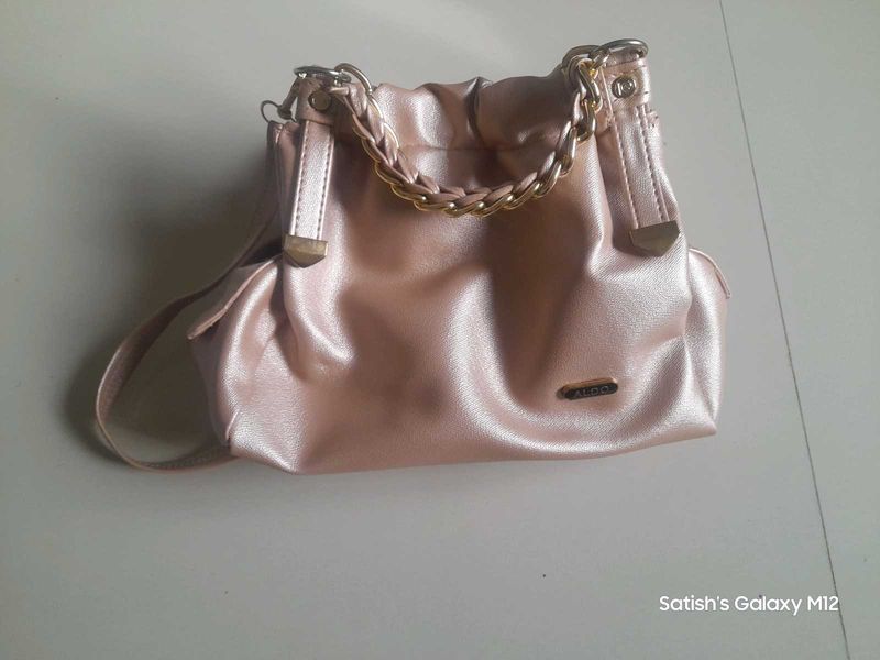 Aldo Beautiful handbag At Offer Price