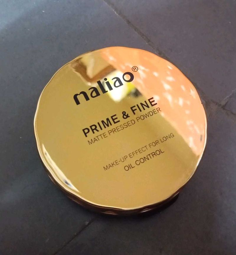 Maliao Prime &amp; Fine Matte Pressed Powder