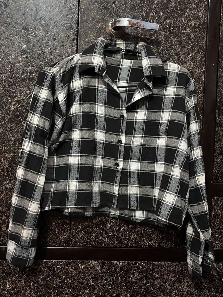 Checkered Cropped Shirt