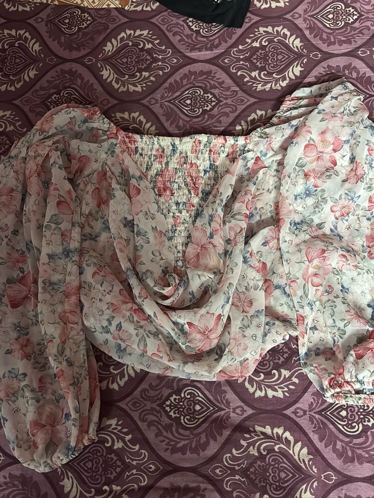 Sheer Floral Puff Sleeve Top
