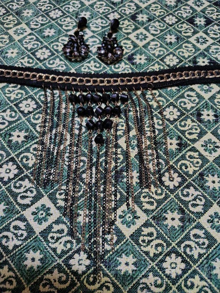 Stylish choker set for party