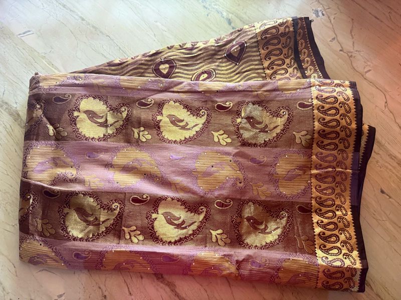 Elegant Paisley and Bird Print Saree