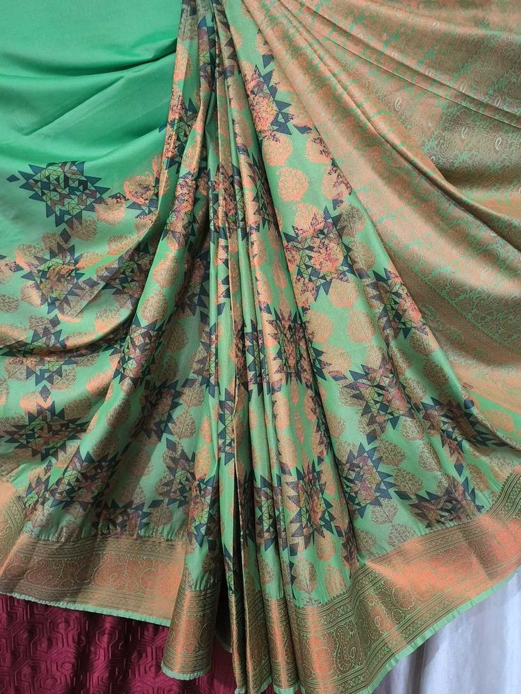 Elegant Green Patterned Saree