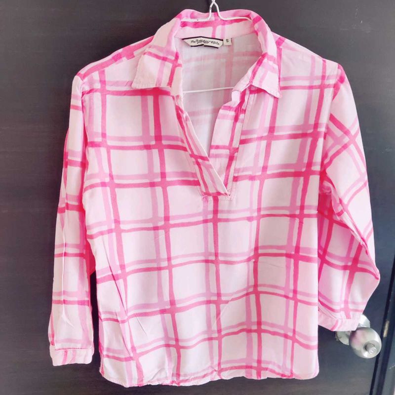 Chic Pink Plaid Collared Top