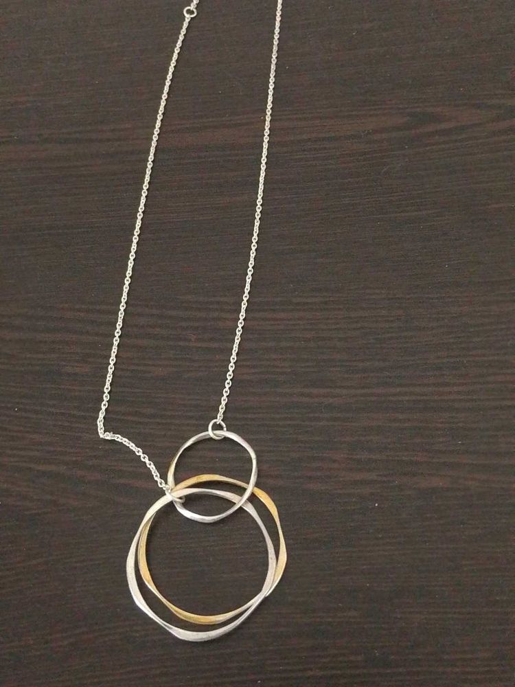 Silver coated Circle Pendant Necklace