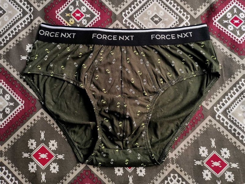 (New unused)Fiorce nxt Green Printed Briefs