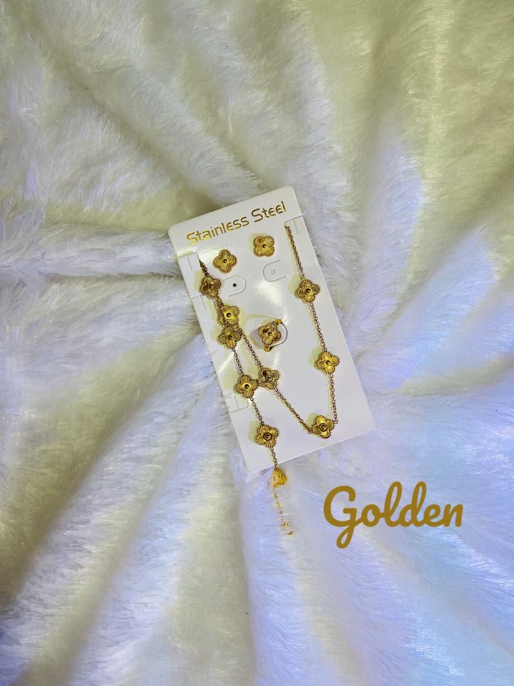 Elegant Gold Flower Jewelry Set