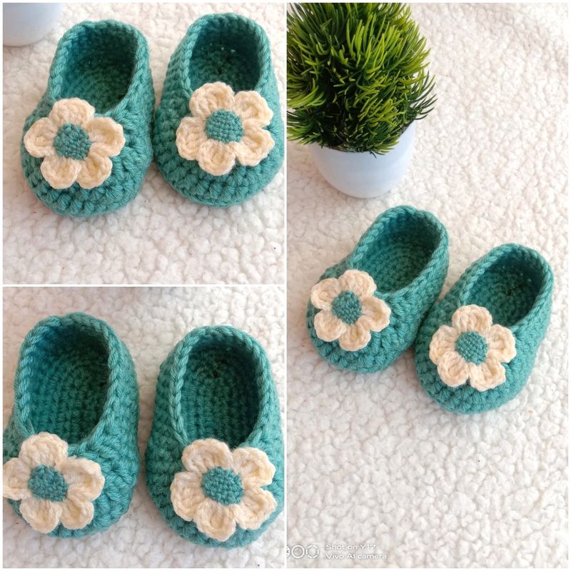Crochet 3-4 months Booties