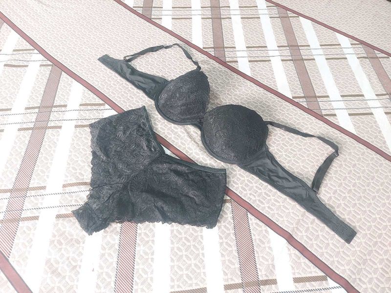 Lace Bra &amp; Panty Set