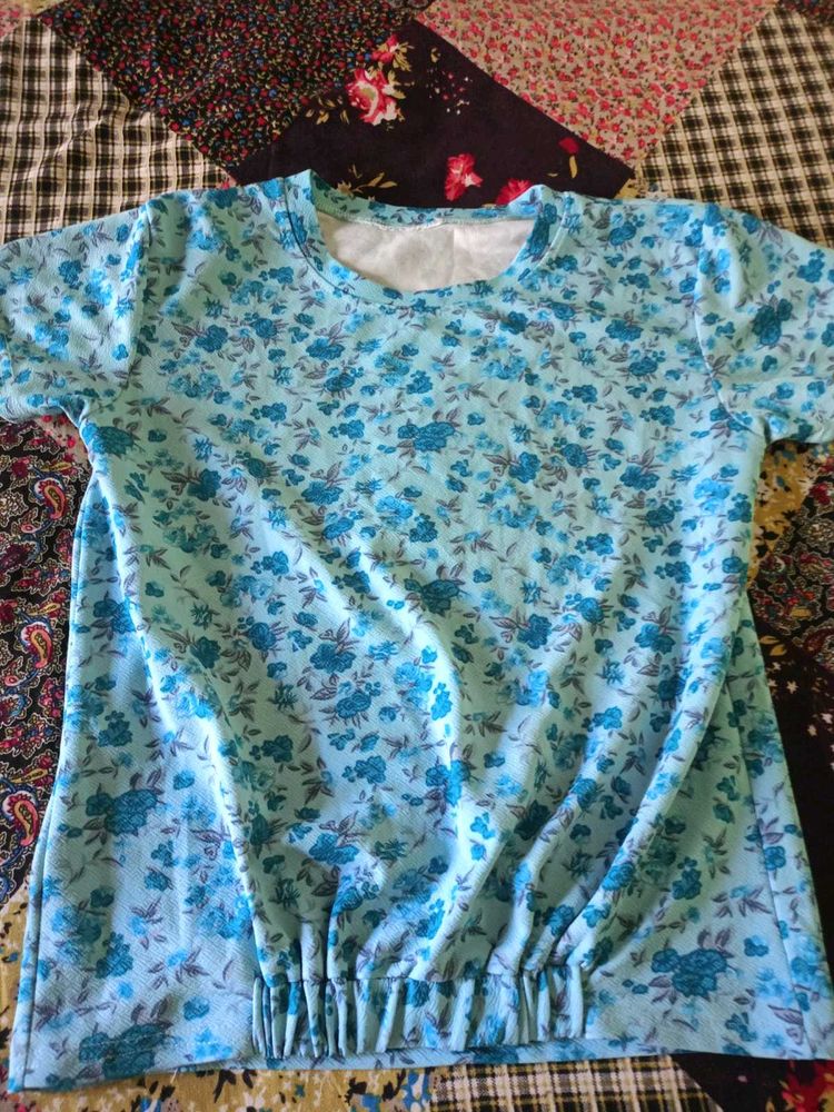 Cute Blue Floral Print Top