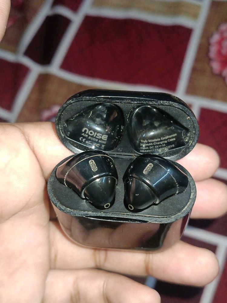 Noise Earbuds