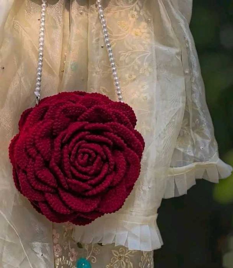 Handmade crochet rose purse 👜🌹