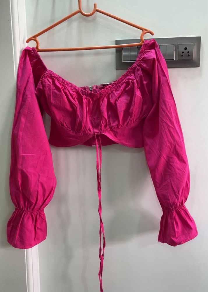 Baesic Vibrant Pink Crop Top