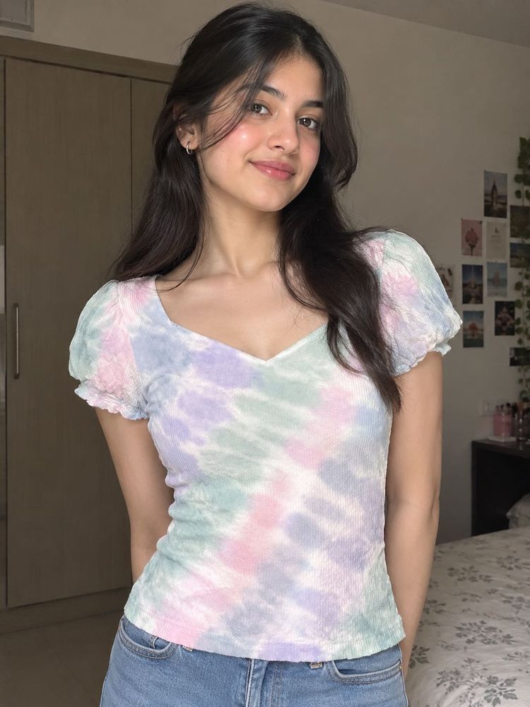 Tie-Dye Puff Sleeve Top