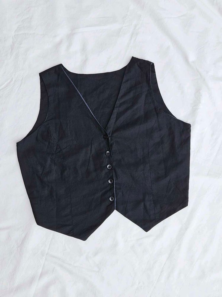 Black V-Neck Sleeveless Vest