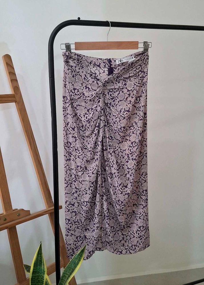 Zara Floral Print Midi Skirt