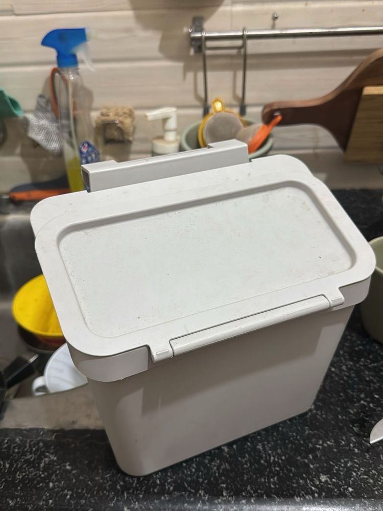Ikea door mounted waste bin