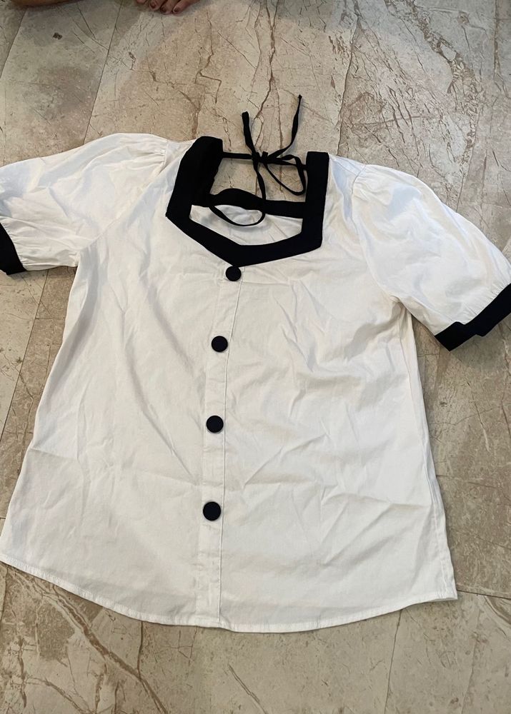 Chic White Puff Sleeve Top