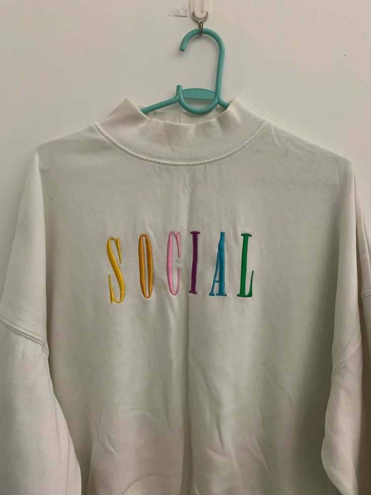 h and m White  Sweatshirt