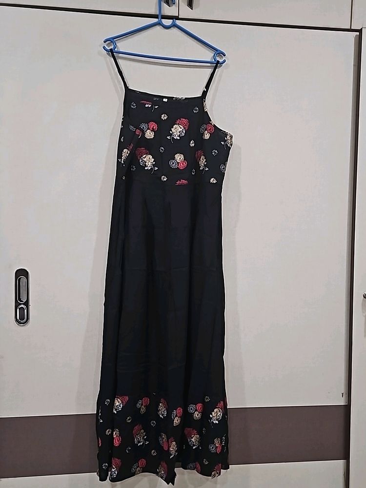 Black Long Sleeveless Ethnic Wear