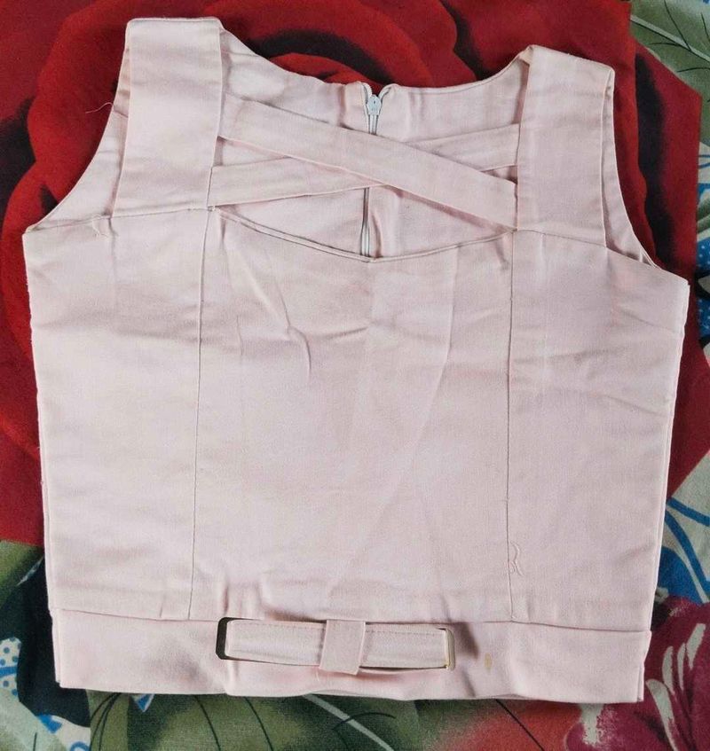 Stylish Pink Cropped Top