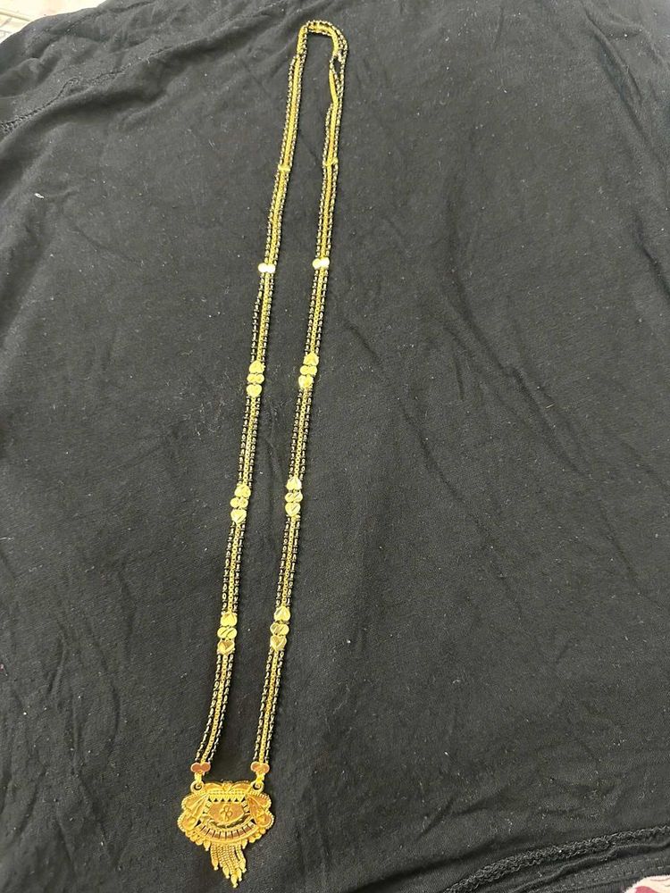 Elegant Gold Mangalsutra