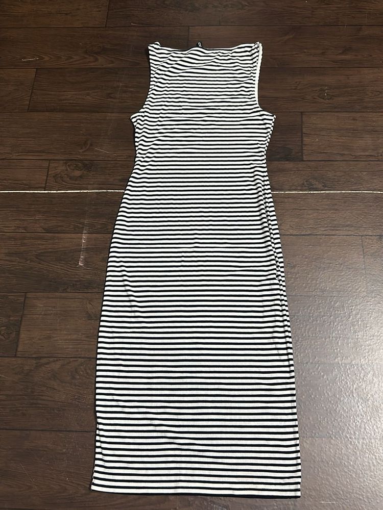 Striped Sleeveless Maxi Dress