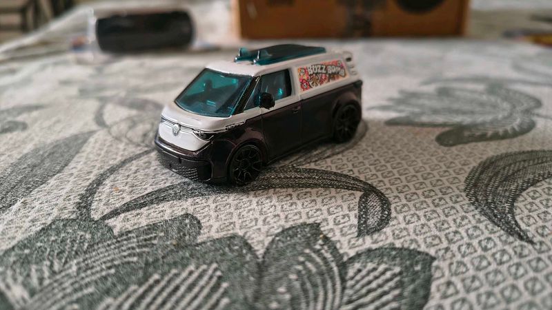 HOTWHEELS BUZZ BOMB BLACK