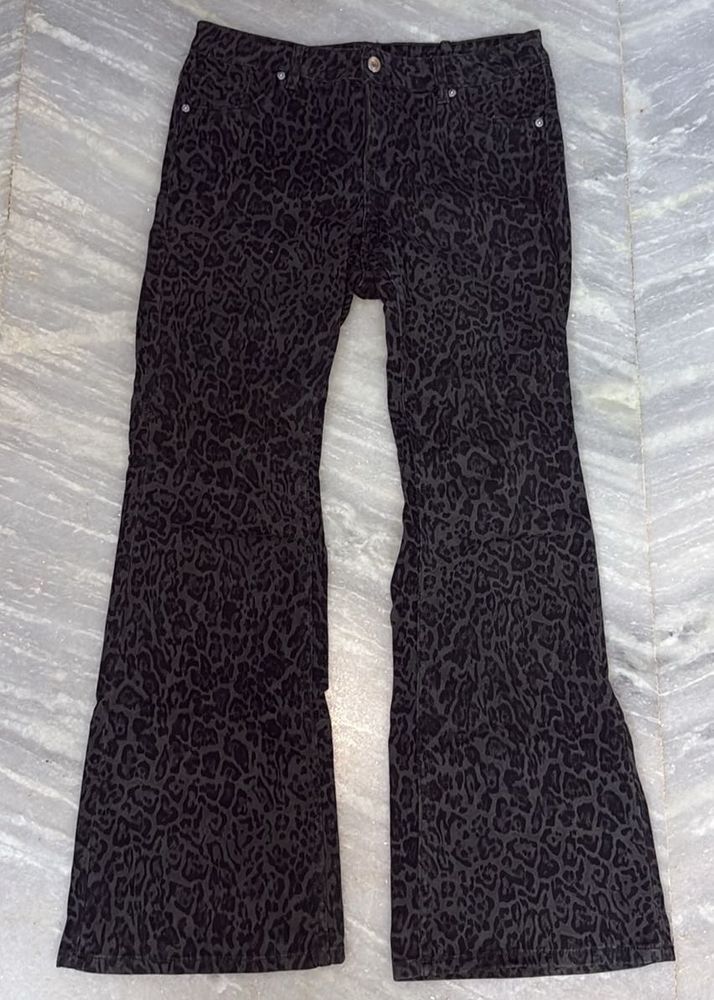 Y2K leopard print bootcut jeans