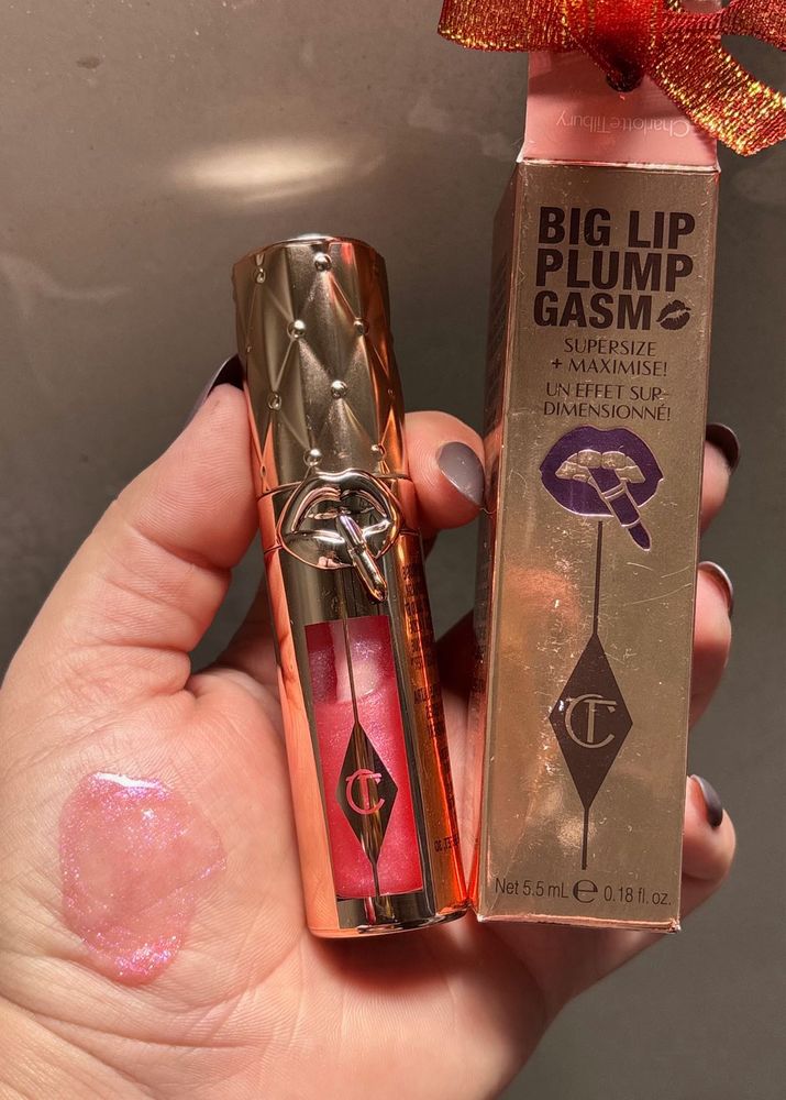 Charlotte Big Lip  PlumpGasm strawberry choco