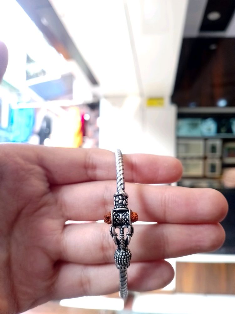 Bahubali Kada Pure Silver (Wt: 11.670gm)