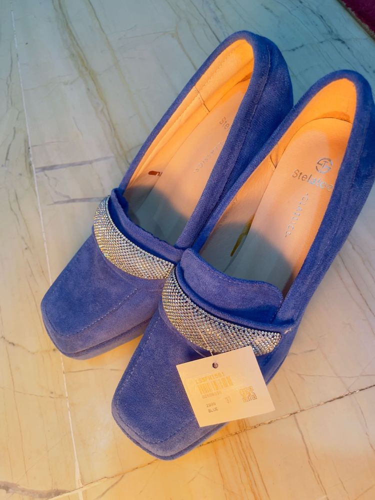 Royal Blue Embellish Heels 👠